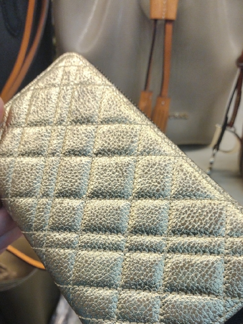 Kurt Geiger Metallic Gold Quilted Wristlet Clutch NWT $135 - Picture 8 of 8